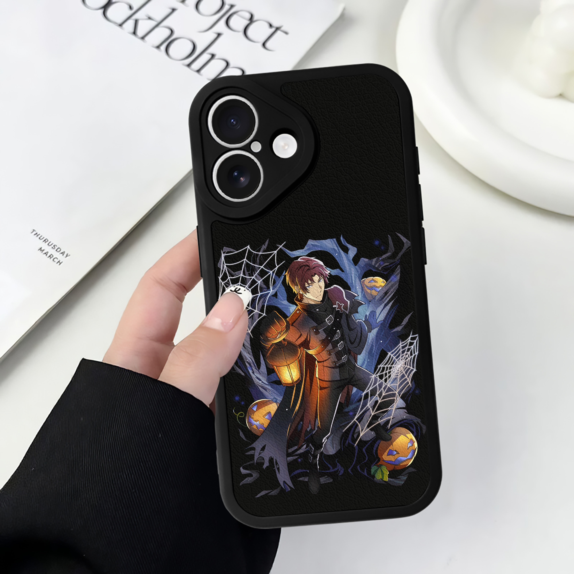 （画像用） 文豪ストレイドッグス Bungo Stray Dogs 【iPhone 16シリーズ対応】シリコンスマホケース（レザー調） 材質：シリコン